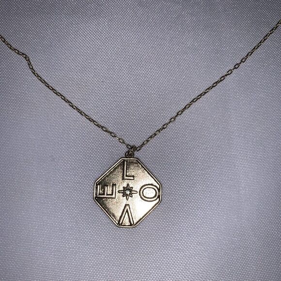 Marlyn Schiff Hexagon Shaped Pendent Necklace, Love With A Crystal In The Middle - Picture 3 of 8